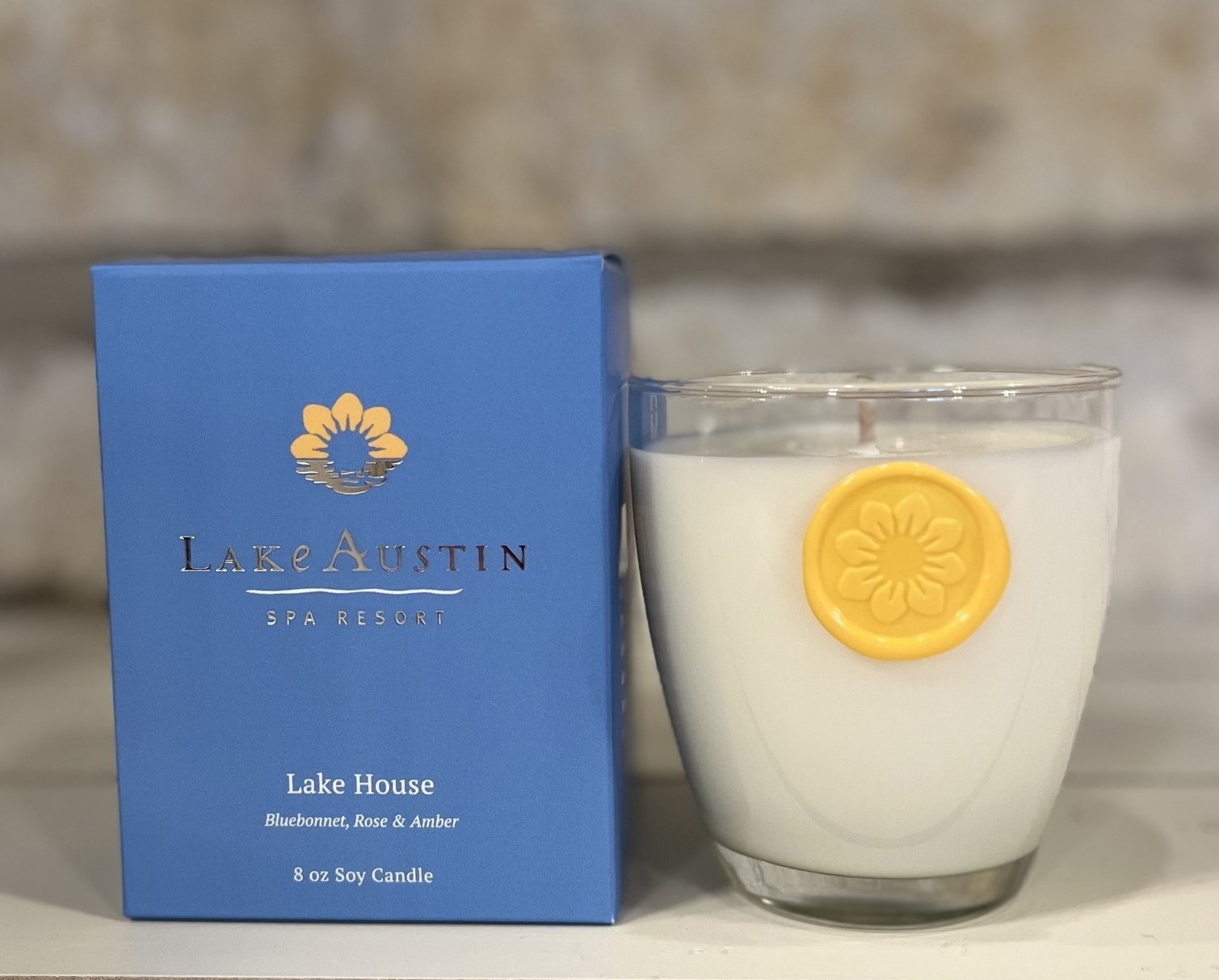 Lake Austin Signature Scent Travel Candle Bluebonnet, Rose & Amber 2 oz